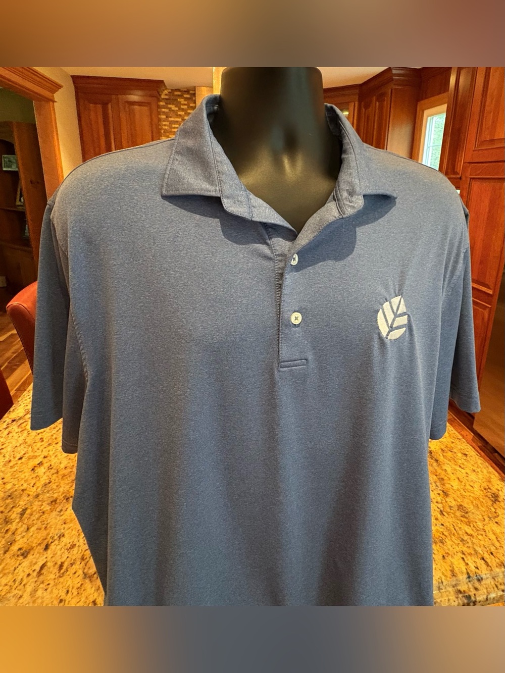 johnnie-O men’s golf polo. Sharp Slate Blue Polo with logos chest/back. XL‎